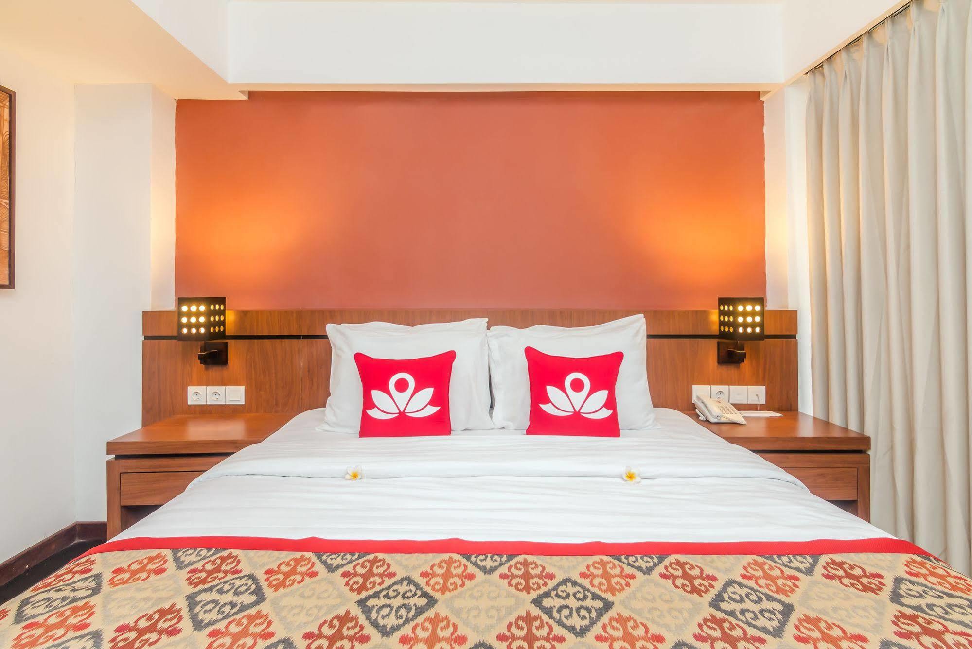 Zen Rooms Seminyak Pangkung Sari エクステリア 写真